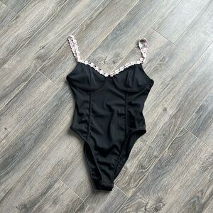 NWOT SHEIN Black Embroidered Lace Floral Ribbed Bodysuit